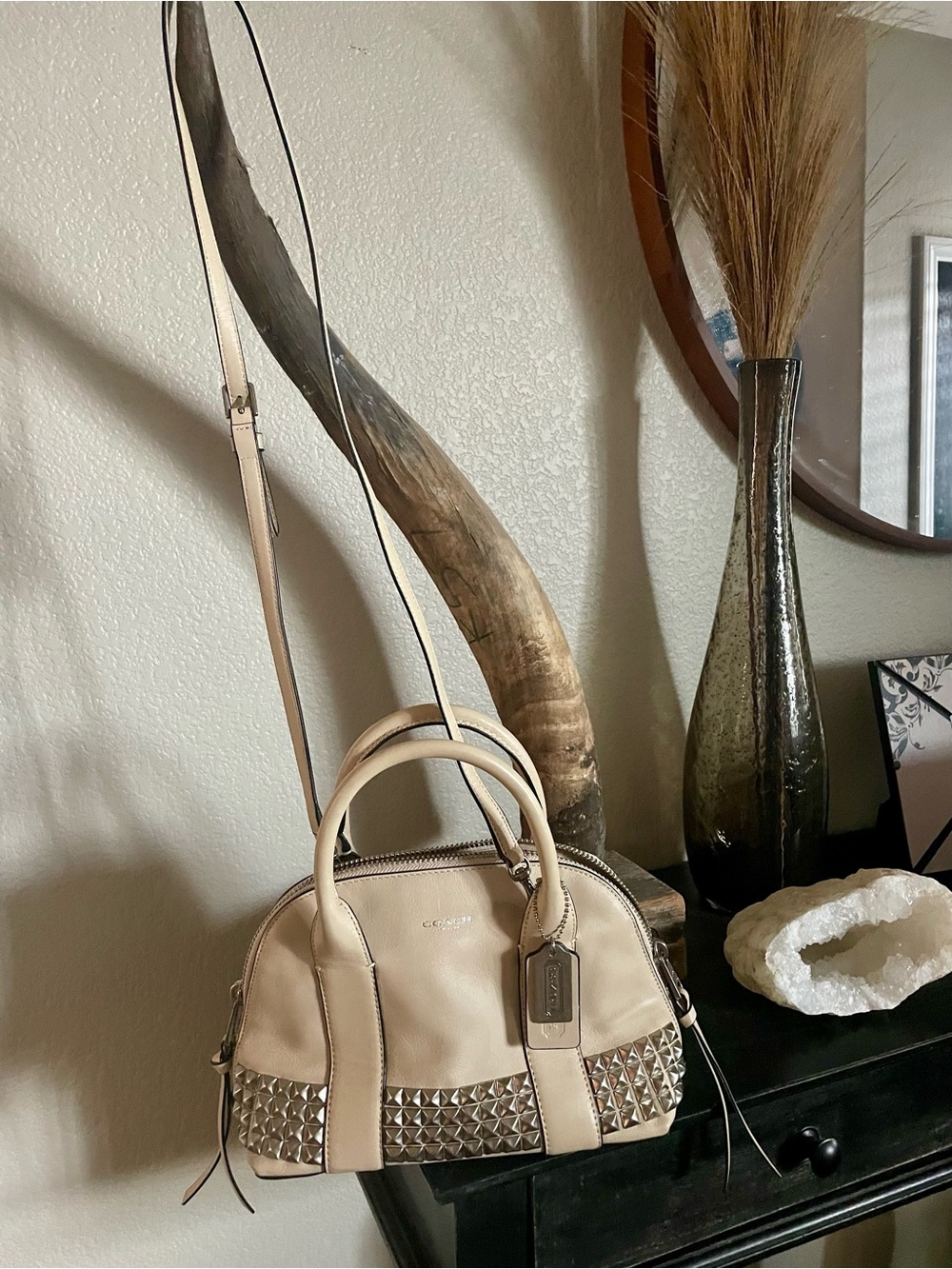 Coach Cream Leather Satchel with Silver Studs - Picture 5 of 6